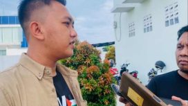 Fhoto : Mahbub junaidi Selaku Ketua Dear Jatim Koordinator Daerah Sumenep saat diwawancarai wartawan Netsatu.com