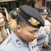 Fhoto :kiri Moh.Ramli Selaku KetuaTimTerpadu Pengawasan Penertiban dan Perizinan ( TP3 ) Kabupaten Sumenep, kanan Sudarsono Selaku koordinator Sumenep Forum Sekaligus Korlap Aksi
