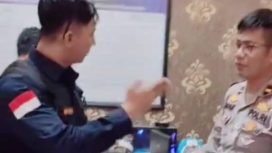 Foto : Ahmad Amin Rifa'ie Saat Menjumpai Penyidik Unit Laka Satantas Polres Sumenep 