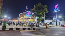 Foto ; Usaha Mie Gacoan Sumenep Lokasi Di Jalan Trunojoyo Kolor Sumenep Madura
