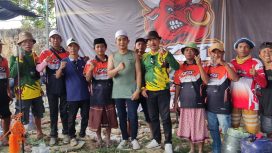Foto :H.Udik Beserta Team DRT Malindos raih juara 2 Festival Kerapan Sapi Ajang piala Bupati Cup 2025
