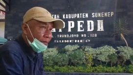 Foto : Ridhawi Pimpinan Redaksi Media Dialektika.com Saat Ingin Menjumpai Kepala Bappeda Sumenep 