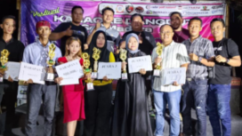 Foto : Para Juara Festival Karaoke Dangdut Se-Madura Beserta Segenap Jajaran Panitia