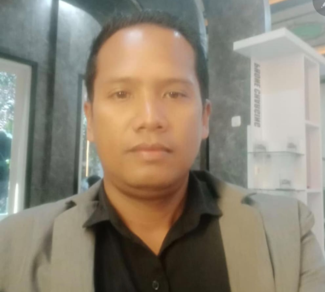 
					Foto : Supri, S.H.,M.H Pengacara Jawa Timur 