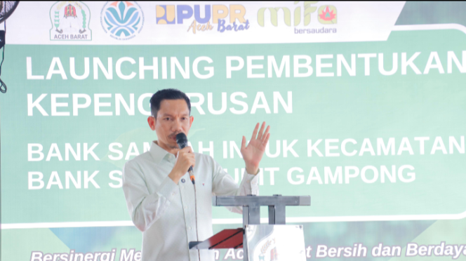 
					Bupati Aceh Barat Hadiri Launching Pembentukan Kepengurusan Bank Sampah Induk Kecamatan Dan Bank Sampah Unit Gampong di Cafe Meulaboh Premium