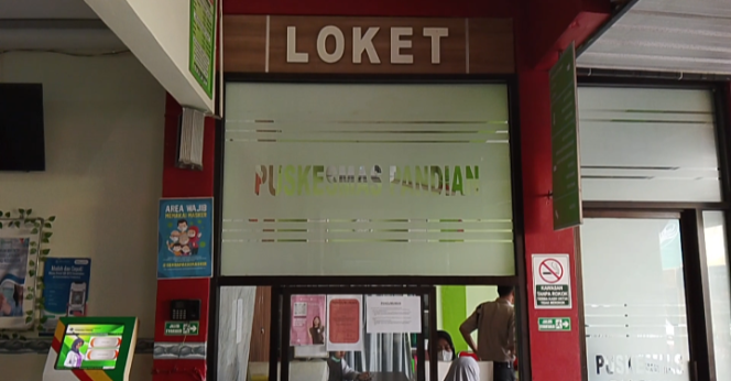 
					Foto ; Tempat Loket Pelayanan Puskesmas Pandian Sumenep Madura Jawa Timur 