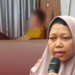 Foto : dr.Fatimatul Insaniyah Kepala Puskesmas Pandian, Kaos Kuning Salah Satu Petugas puskesmas Pandian Yang Asik Menikmati Hp Dengan Kaki Diletakkan Diatas Meja