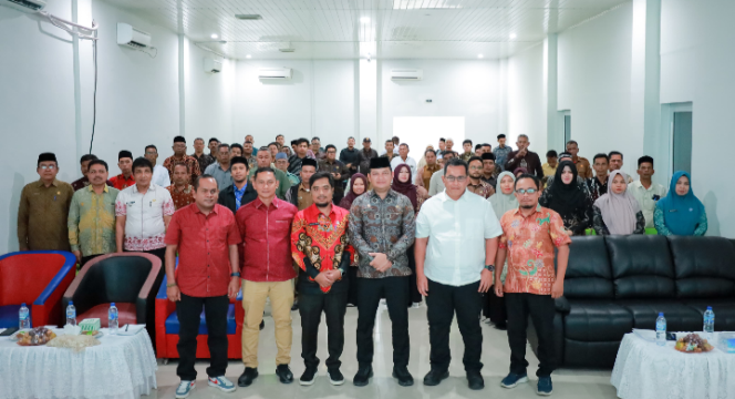 
					Kegiatan Sosialisasi Kebijakan TAKE Resmi Dibuka Oleh Asisten Pemerintahan dan Keistimewaan Aceh Setdakab.Aceh Barat