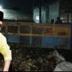 Foto : H.Tolak Ibnu Hajar Kepala UPTD Pasar Anom dan Foto  Petugas kebersihan Saat Membersihkan Tumpukan Sampah