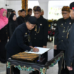Foto : Bupati Sumenep Dr.H.Ahmad Fauzi Wongsojudo, S.H., M.H. Saat Melantik dan Pengambilan Sumpah 31 Pejabat