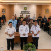 Foto : kiri H.Herman Hariyanto Kabid Penanaman Modal, Tengah Heru Santoso Kepala DPMPTSP, Kanan Kukuh Sekretaris DPMPTSP, Saat Gelar Bimtek LKPM