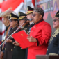 Foto : Ketua DPRD Kabupaten Sumenep Saat Membacakan Teks Proklamasi Kemerdekaan Ketika Upacara HUT RI ke-81 di Halaman Kantor Bupati Sumenep